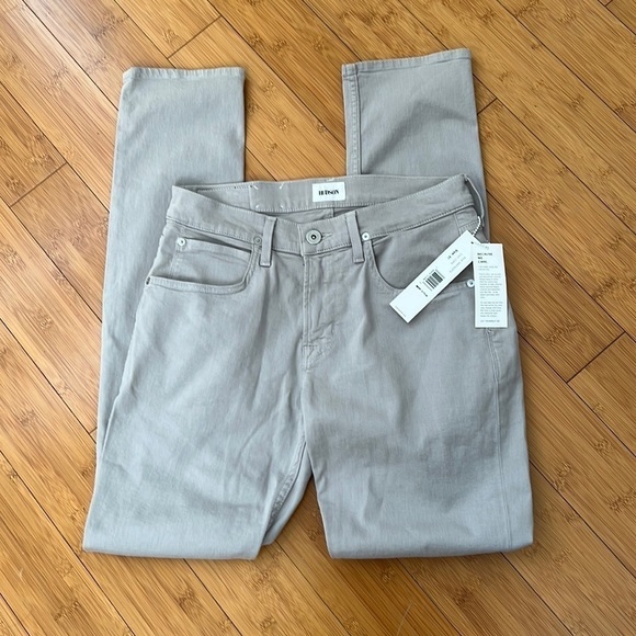 Hudson Jeans Denim - NWT Hudson “Blake” Jeans 31  32 slim straight Cool Gray